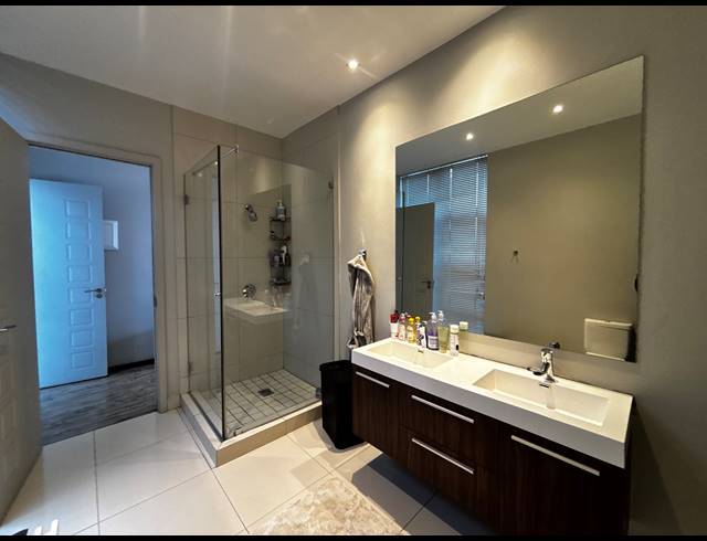 3 BEDROOM CLUSTER FOR SALE IN HOUGHTON ESTATE